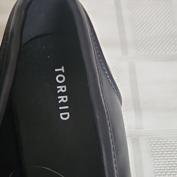 Torrid Women's Black Loafers with Gold Accent - Picture 2 of 16